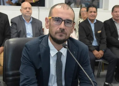 BACILEFF IVANOFF PROPONE "PONER LÍMITES RACIONALES A LOS AUMENTOS DE TARIFAS" DE LOS SERVICIOS BÁSICOS 