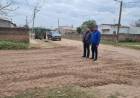 INTENDENTE ADALBERTO PAPP SUPERVISA TRABAJOS DE PERFILADO EN EL BARRIO 159 VIVIENDAS