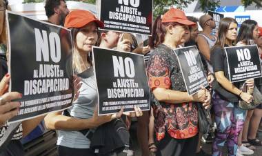 MOVILIZACIÓN DEL FORO DE DISCAPACIDAD POR ACTUALIZACIÓN DE ARANCELES