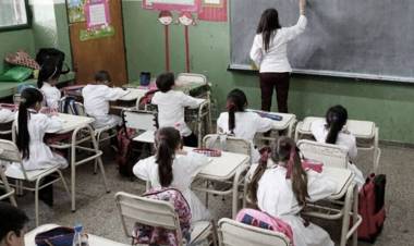 EL GOBIERNO REDOBLÓ SU OFENSIVA CONTRA LOS MAESTROS