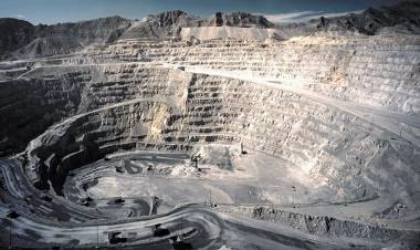 EL COBRE RELUCE COMO EL ORO