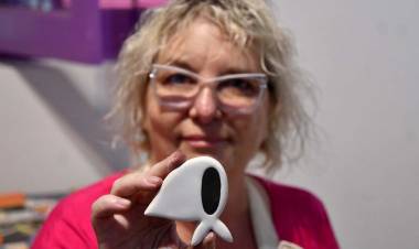 PAÑUELOS POR LA MEMORIA, UN PROYECTO ARTÍSTICO DE MOSAIQUISMO QUE MAPEA EL PAÍS