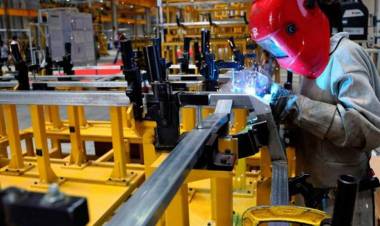 FUERTE CAÍDA DE LA INVERSIÓN