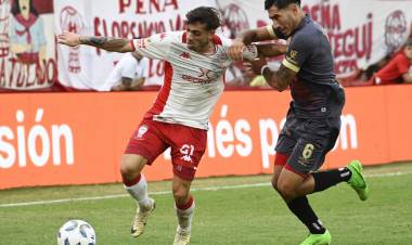 COPA DE LA LIGA: HURACÁN SE QUEDÓ CON LOS SILBIDOS Y ARGENTINOS CON LA PUNTA 