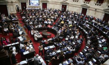 DIPUTADOS: UNA MANIOBRA DEL OFICIALISMO INTENTA FRUSTRAR LA SESIÓN POR LA MOVILIDAD JUBILATORIA