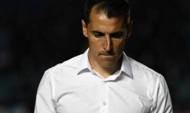 GUILLERMO FARRÉ DEJÓ DE SER EL TÉCNICO DEL BELGRANO