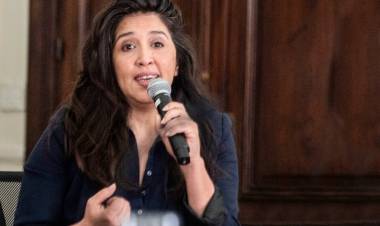 VICTORIA MONTENEGRO HOMENAJEÓ A LOS 30 MIL DESAPARECIDOS Y HONRÓ SU LUCHA