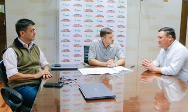 ACUERDO PARA REFACCIONAR EL POLIDEPORTIVO MUNICIPAL DE CHOROTIS 