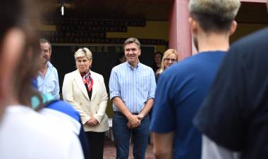 LAS GARCITAS: ZDERO ESTUVO EN LA RESIDENCIA TERCIARIA FEMENINA MUNICIPAL 