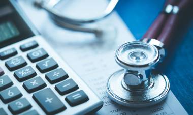 EL RITMO OBSCENO DE LOS AUMENTOS DE LAS PREPAGAS