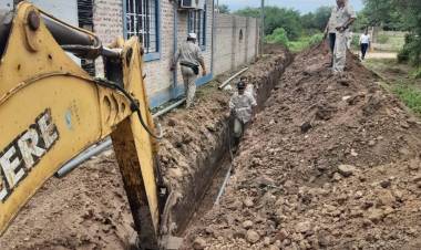 VILLA ÁNGELA: SAMEEP REALIZÓ EXTENSIONES DE CAÑERÍAS DE RED DE AGUA POTABLE EN EL BARRIO TEXTIL 