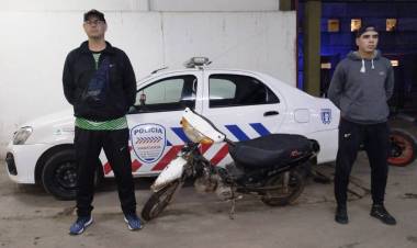 VERIFICARON MOTOCICLETAS: UNA ERA BUSCADA POR LA JUSTICIA, OTRA TENÍA LAS NUMERACIONES ADULTERADAS 
