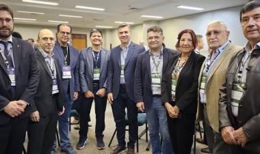 CHACO PRESENTE EN LA EXPO APRAS’24: ZDERO JUNTO A CAME, ACOMPAÑÓ ESTA MISIÓN COMERCIAL PARA FORTALECER LAZOS ENTRE BRASIL Y ARGENTINA