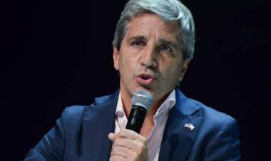 EL GOBIERNO BAILA EN EL TITANIC