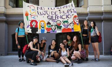 ABORDAR LA ESI DESDE LA FICCIÓN, EN UN MOMENTO DONDE TODOS LOS ESPACIOS SON BUENOS PARA PELEAR POR DERECHOS BÁSICOS