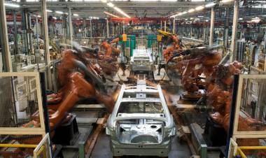 EL DESPLOME INDUSTRIAL, SEGÚN LA UIA