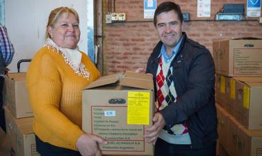 IMPULSO AL SECTOR AGRÍCOLA: GOBIERNO ENTREGÓ PLANTINES DE FRUTILLAS A PRODUCTORES DE 30 LOCALIDADES 