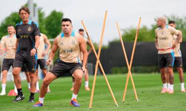 LA SELECCIÓN SE INSTALÓ EN MIAMI A LA ESPERA DE LA FINAL DEL DOMINGO