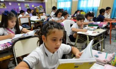 ESTE LUNES COMIENZA EL SEGUNDO CUATRIMESTRE ESCOLAR Y EL GOBIERNO PROVINCIAL OFRECERÁ MÁS PROPUESTAS DE CALIDAD PARA DOCENTES Y ESTUDIANTES