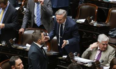 LA OPOSICIÓN SUMA PROYECTOS PARA VOLTEAR LOS FONDOS RESERVADOS DE LA SIDE