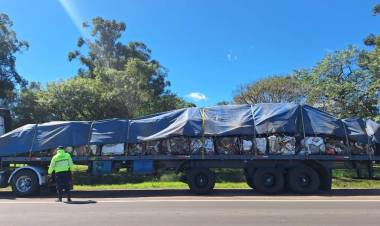 RECUPERAN UNA CAMIONETA, INTERVINIERON CARGAS, DETECTARON 30 ALCOHOLEMIAS Y LABRÓ 212 ACTAS