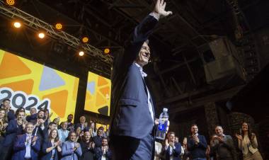 MACRI VUELVE A BUSCAR PROTAGONISMO CON EL RELANZAMIENTO DE LA FUNDACIÓN PENSAR