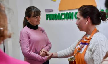 LA VICEGOBERNADORA ESTUVO EN LA FUNDACIÓN CLAREANDO DE RESISTENCIA: “ES DIGNA DE IMITAR Y VALORAMOS SU TAREA”