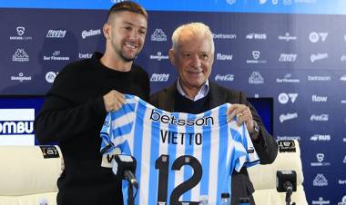 RACING PRESENTÓ A VIETTO Y SE ACORDÓ DE ACUÑA