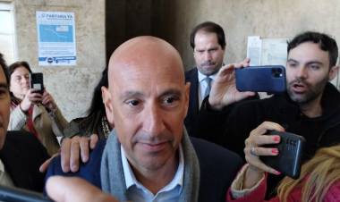 EL TITULAR DE LA UNIDAD PRESIDENCIAL ASEGURÓ HABER ATENDIDO A FABIOLA YAÑEZ POR UN MORETÓN