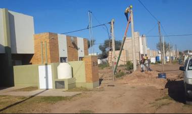 CASTELLI: AVANZAN LAS OBRAS DE INFRAESTRUCTURA EN 72 VIVIENDAS