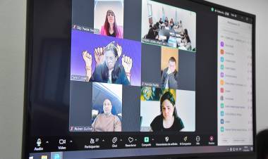 DESPACHO UNÁNIME DE LA COMISIÓN DE EDUCACIÓN A INICIATIVA QUE REGULA LAS ESCUELAS PÚBLICAS DE GESTIÓN SOCIAL