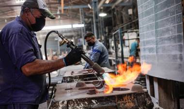 LA INDUSTRIA PYME CAYÓ 8,7% INTERANUAL EN AGOSTO