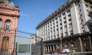 CASI TODO EL AHORRO DE LAS CUENTAS PÚBLICAS VA PARA EL PAGO DE LOS INTERESES DE LA DEUDA