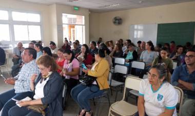 DOCENTES DE EDUCACIÓN TÉCNICA Y FORMACIÓN PROFESIONAL SE CAPACITAN EN HIGIENE Y SEGURIDAD EN LAS ESCUELAS