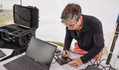 EL MINISTERIO DE GOBIERNO REALIZA UN OPERATIVO DNI EN LA FERIA IBEROAMERICANA DEL LIBRO