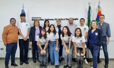 SEIS ESTUDIANTES CHAQUEÑOS VIAJAN A JAPÓN PARA REPRESENTAR A ARGENTINA EN PROGRAMA INTERNACIONAL DE CIENCIAS