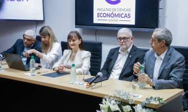 LA VICEGOBERNADORA SCHNEIDER ACOMPAÑÓ LA APERTURA DE LAS  13° JORNADAS TRIBUTARIAS DEL NEA