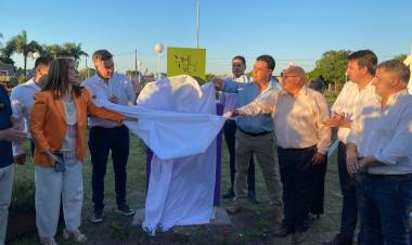 ANIVERSARIO 119° DE COTE LAI: EL GOBERNADOR ZDERO, ANUNCIÓ PAVIMENTACIÓN DE CUADRAS, CONSTATÓ OBRAS DEL KARTÓDROMO Y ENTREGÓ ELEMENTOS A INSTITUCIONES