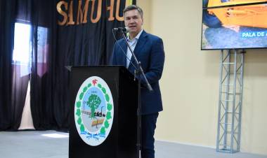 ANIVERSARIO DE SAMUHÚ: EL GOBERNADOR ZDERO ENTREGÓ TÍTULOS DE PROPIEDAD E INAUGURÓ IMPORTANTES OBRAS 