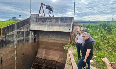 DEFENSAS DEL ÁREA METROPOLITANA GRAN RESISTENCIA (AMGR): CONTINÚAN LAS TAREAS DEL GOBIERNO PROVINCIAL PARA PONER A PUNTO OBRAS DE CONTROL DEL RÍO NEGRO, TERRAPLENES Y CANALES