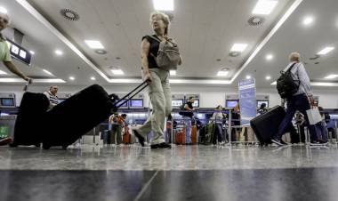 CAPUTO FOMENTA EL TURISMO EN EL EXTERIOR 