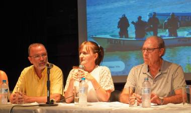 LA VICEGOBERNADORA SCHNEIDER ENCABEZÓ LA PRESENTACIÓN DEL PROGRAMA FORTALEZA EN PUERTO TIROL
