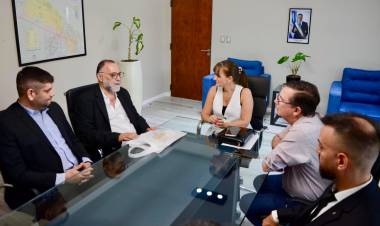 LA VICEGOBERNADORA SCHNEIDER RECIBIÓ A REPRESENTANTES DE LA MASONERÍA EN UN ENCUENTRO INSTITUCIONAL