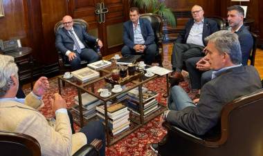 BS. AS: EL GOBIERNO DEL CHACO AVANZA EN GESTIONES ANTE LA NACIÓN POR LA EMERGENCIA AGROPECUARIA