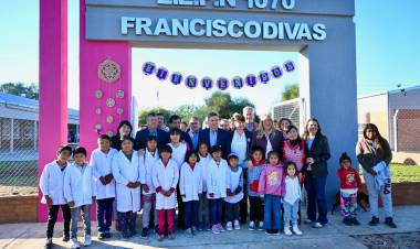 EL ESPINILLO: EL GOBERNADOR ZDERO HABILITÓ EL NUEVO EDIFICIO DE LA EEP N° 1070 Y EL SISTEMA DE CONECTIVIDAD STARLINK PARA 11 ESTABLECIMIENTOS DE LA ZONA