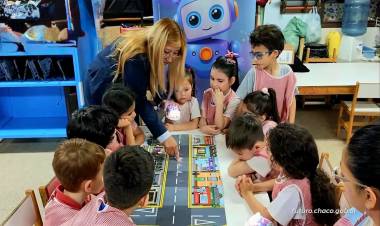 EDUCACIÓN: INICIÓ TALLER SOBRE PROGRAMACIÓN Y ROBÓTICA PARA OPTIMIZAR LA UTILIZACIÓN DE AULAS DIGITALES MÓVILES QUE LLEGARON A JARDINES DE INFANTES