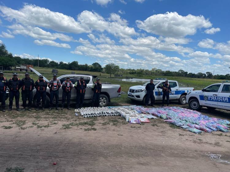 EVADIERON CONTROL EN FORMOSA Y CAMINERA LAS ATRAPÓ CAMPO ADENTRO: LLEVABAN MERCADERÍA ILEGAL VALUADA EN MÁS DE $3 MILLONES