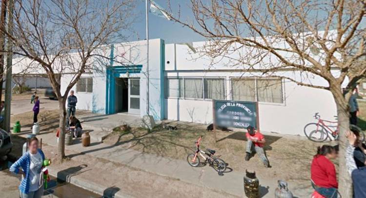 ATACARON CON BOMBAS MOLOTOV UNA SUBCOMISARÍA EN LA CIUDAD DE CÓRDOBA