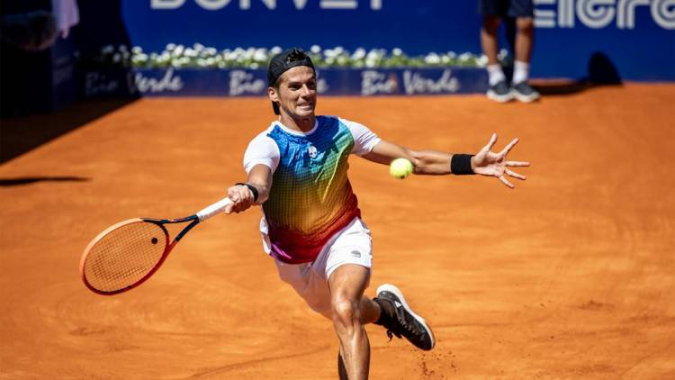 FEDERICO CORIA VENCIÓ A ALEX MOLCAN Y AVANZÓ A LOS OCTAVOS DE FINAL
