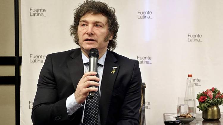 MILEI PROFUNDIZA SU POLÉMICA CON EL GOBERNADOR QUINTELA POR LA EMISIÓN DE UNA CUASIMONEDA